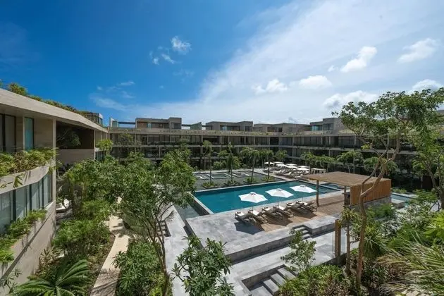 Stunning Views Superb Atmosphere Stellar Price Studio With Beautiful Pool View