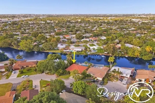 Stunning Waterfront 3BR with Heated POOL