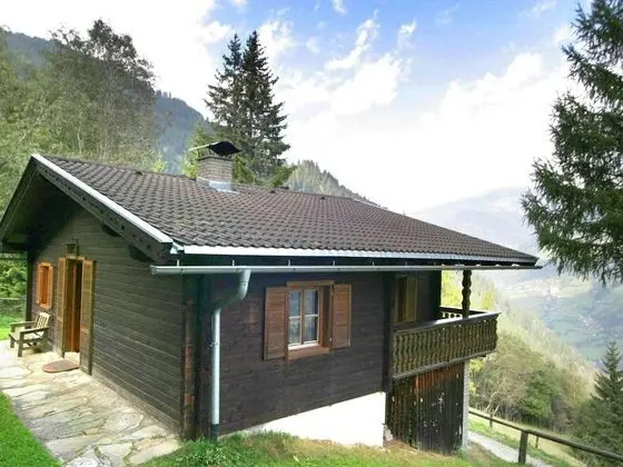 Stunningly Located Chalet With Fantastic Views