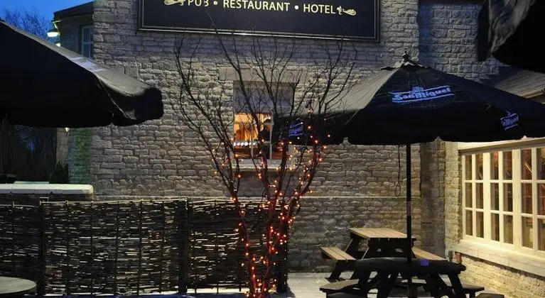 Sturdy's Castle Country Inn