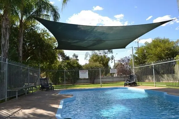 Sturt Motel - Havuz
