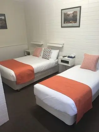 Sturt Motel - Oda