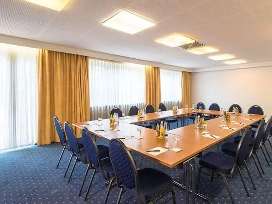 Styles Hotel Unterföhring - İş / Konferans