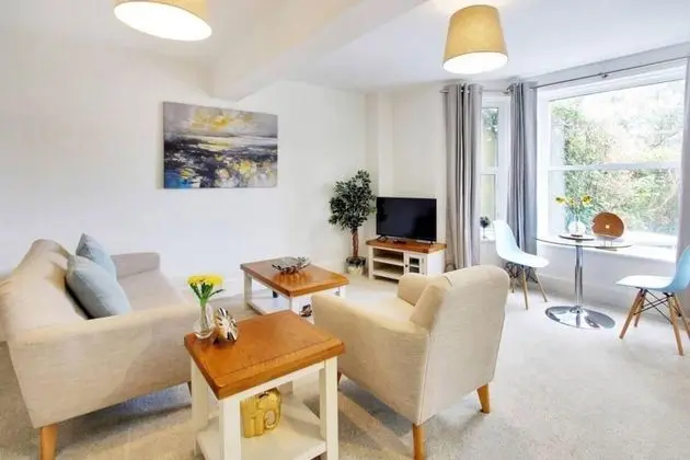 Stylish 1-bed Apartment - Heart of Tunbridge Wells - Öne Çıkan Resim