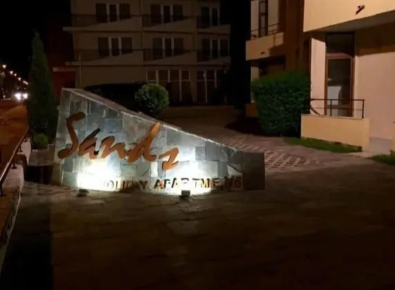Stylish 1-bed Apartment in Sunny Beach - Dış Mekan