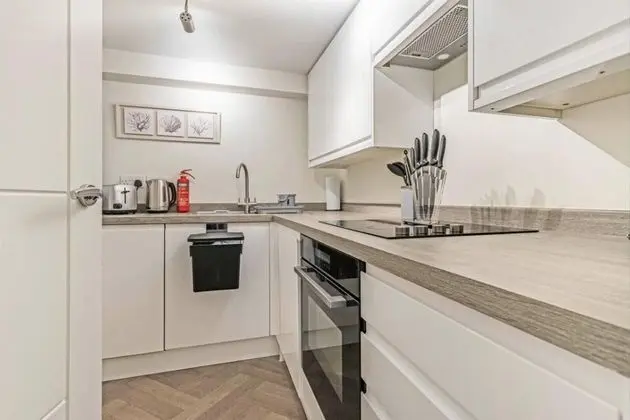 Stylish 1-bed Apartment in Tunbridge Wells - Mutfak