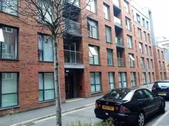 Stylish 2-bed Apartment in Manchester City Center - 1