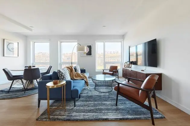 Stylish 2 BR w Roof Deck Access - Mins to NYC - Öne Çıkan Resim