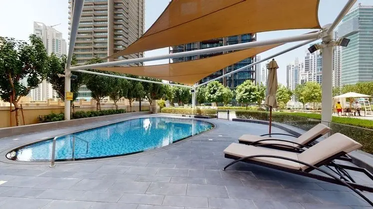 Stylish 23rd Floor Apartment at BLVD - Havuz