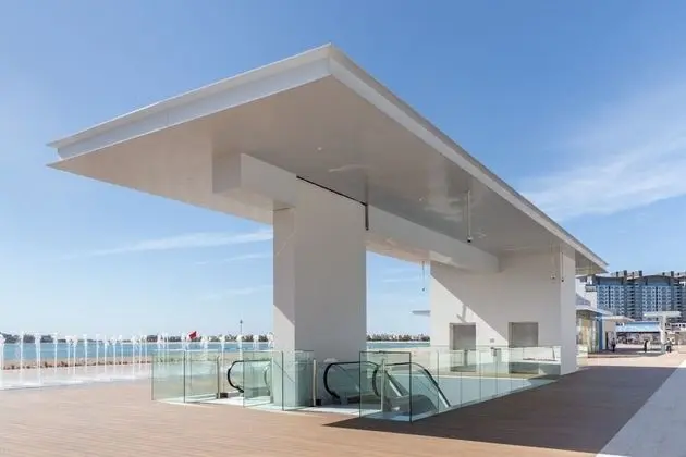 Stylish 2BR Apartment by the Beach - The Palm Jumeirah