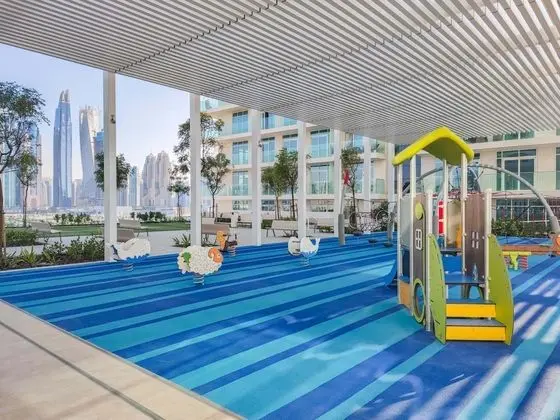 Stylish 2BR apt in Emaar Beachfront w Stunning sea Views