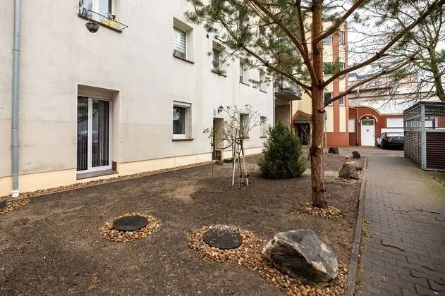 Stylish Apartment in Center by Renters