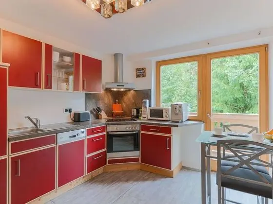 Stylish Apartment in Ellmau With Mountain View - Mutfak