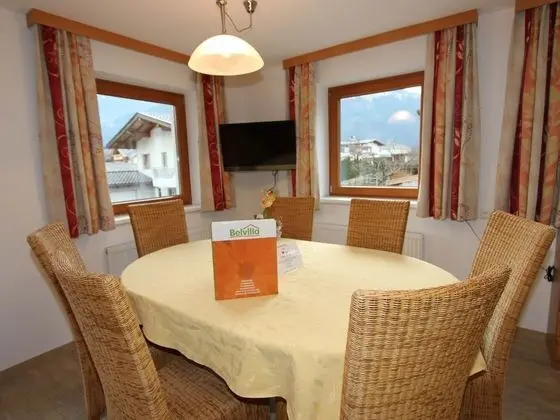 Stylish Apartment in Uderns With Balcony - Yerinde Yemek