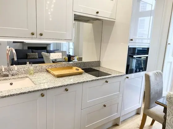 Stylish Apartments in Pimlico - Mutfak
