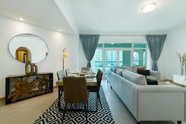 Stylish Apt With Large Patio Close to the Beach - Oda