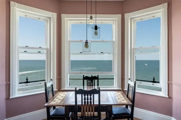 Stylish Beachfront Luxury With Sweeping Sea Views