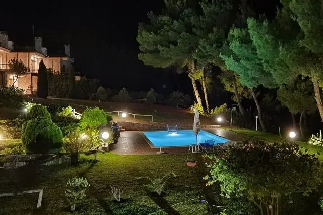 Stylish, big & bright family Villa next to Beach - Havuz