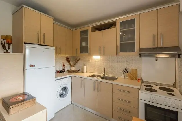 Stylish, big & bright family Villa next to Beach - Mutfak