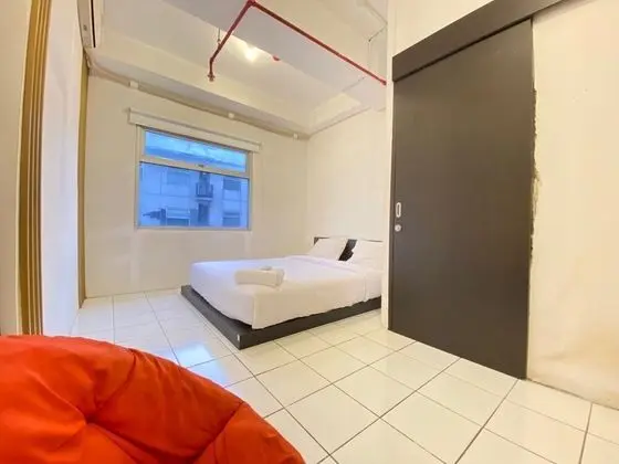 Stylish & Bright 1Br Apartment At Grand Asia Afrika Residence - İç Mekan
