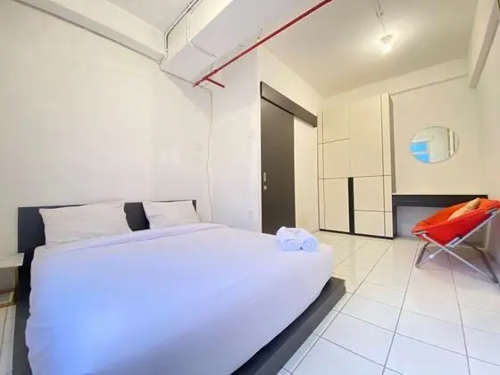 Stylish & Bright 1Br Apartment At Grand Asia Afrika Residence - Oda