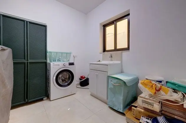 Stylish, Bright and Airy Apart in Central Bugibba - İç Mekan