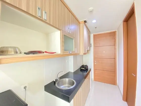 Stylish & Comfy Studio at Dago Suites Apartment - Mutfak