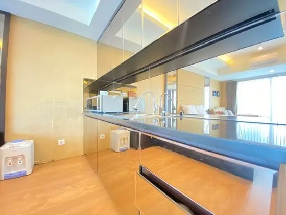Stylish & Comfy Studio Room No Kitchen at Tamansari La Grande - Mutfak