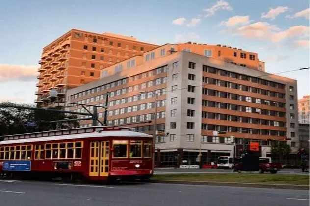 Stylish Condo with Game Room New Orleans