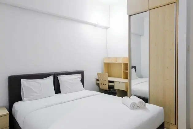 Stylish and Convenient Studio The Habitat Apartment