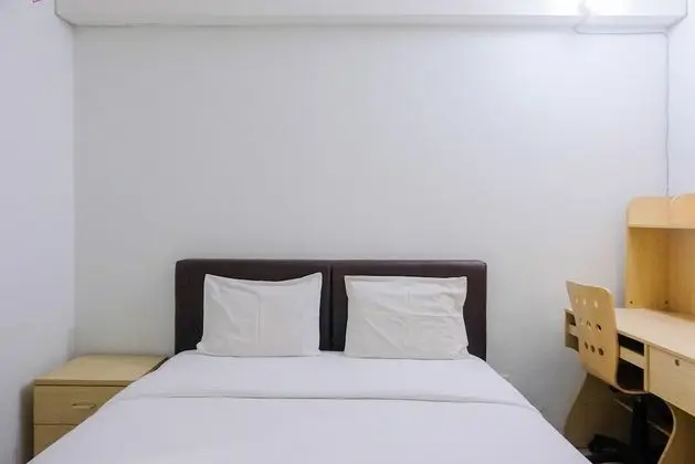 Stylish and Convenient Studio The Habitat Apartment - Oda