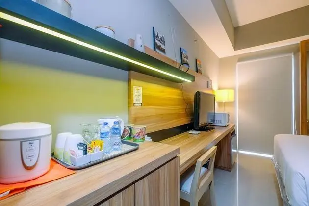 Stylish and Cozy Studio Mustika Golf Apartment - Mutfak
