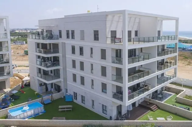 Stylish Garden Apartment near Akhziv Beach