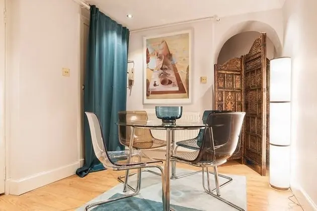 Stylish Georgian Flat in New Town