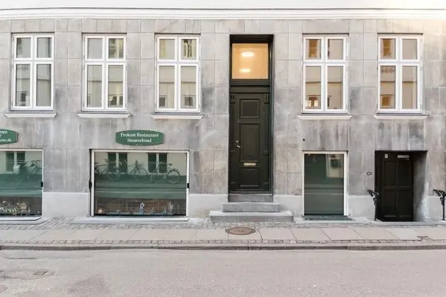 Stylish Heart of CPH Next to DK Parliament