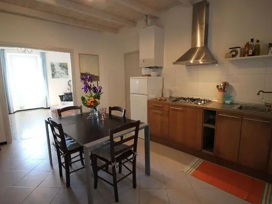 Stylish Holiday Home in Ventimiglia With Barbecue - Mutfak