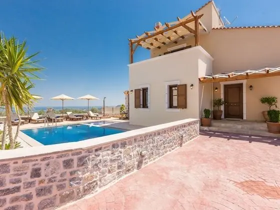 Stylish Villa Katifes With Private Pool, Amazing Views of the Sea and Close to the Beach