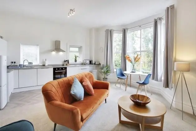 Stylish Large 1-bed Apartment in Tunbridge Wells - Öne Çıkan Resim