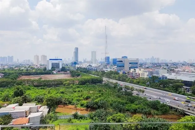 Stylish And Luxury 2Br At Veranda Residence Apartment