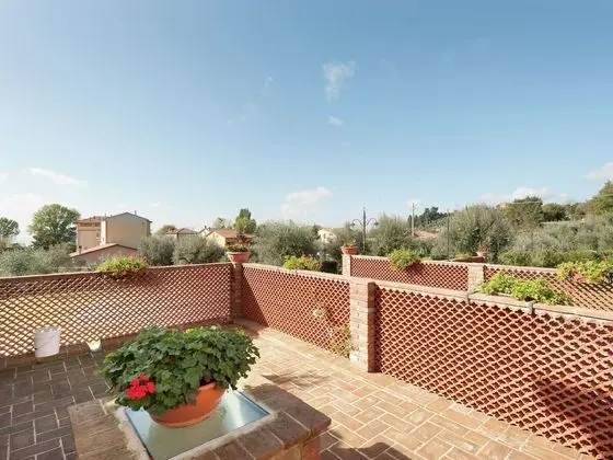 Stylish Mansion in Monte del Lago With Lake View