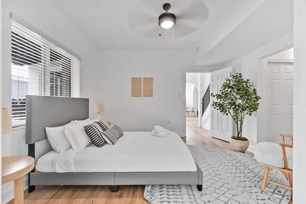 Stylish & Modern 4BD Home