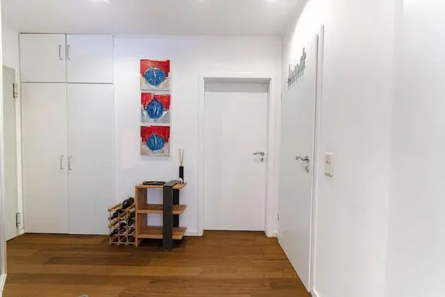 Stylish Open 1BR Apt in Cents w Balcony - Lobi