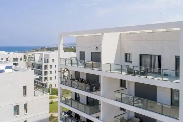 Stylish Penthouse near Akhziv Beach - Dış Mekan