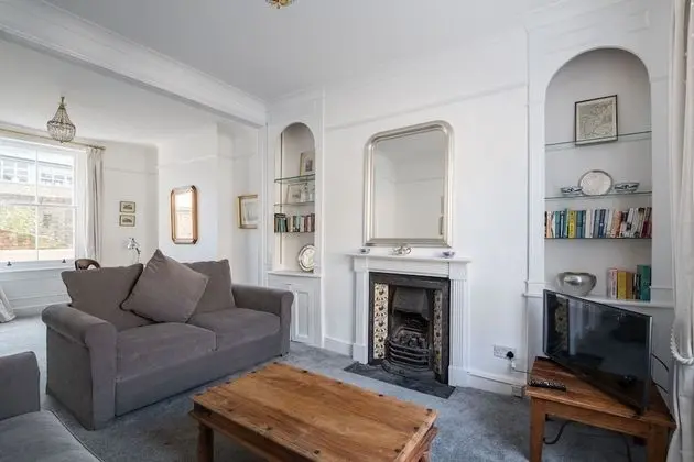Stylish Sloane Square Home Close to Victoria