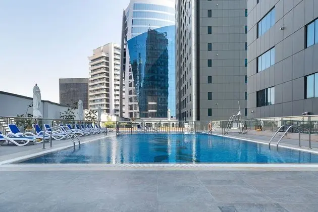 Stylish & Space-savvy 1BR Apt in Business Bay