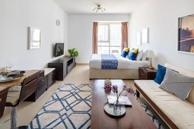 Stylish Studio Apartment in JLT With Lake Views! - İç Mekan