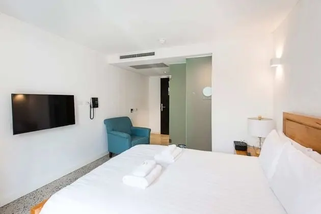 Stylish Studio With Balcony