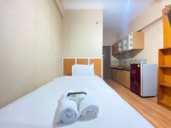 Stylish Studio Room Apartment At Easton Park Residence Jatinangor