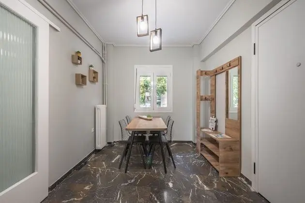 Stylish Suite by CloudKeys - Öne Çıkan Resim