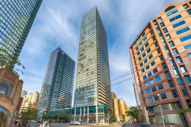 Stylish Suite in Downtown Toronto